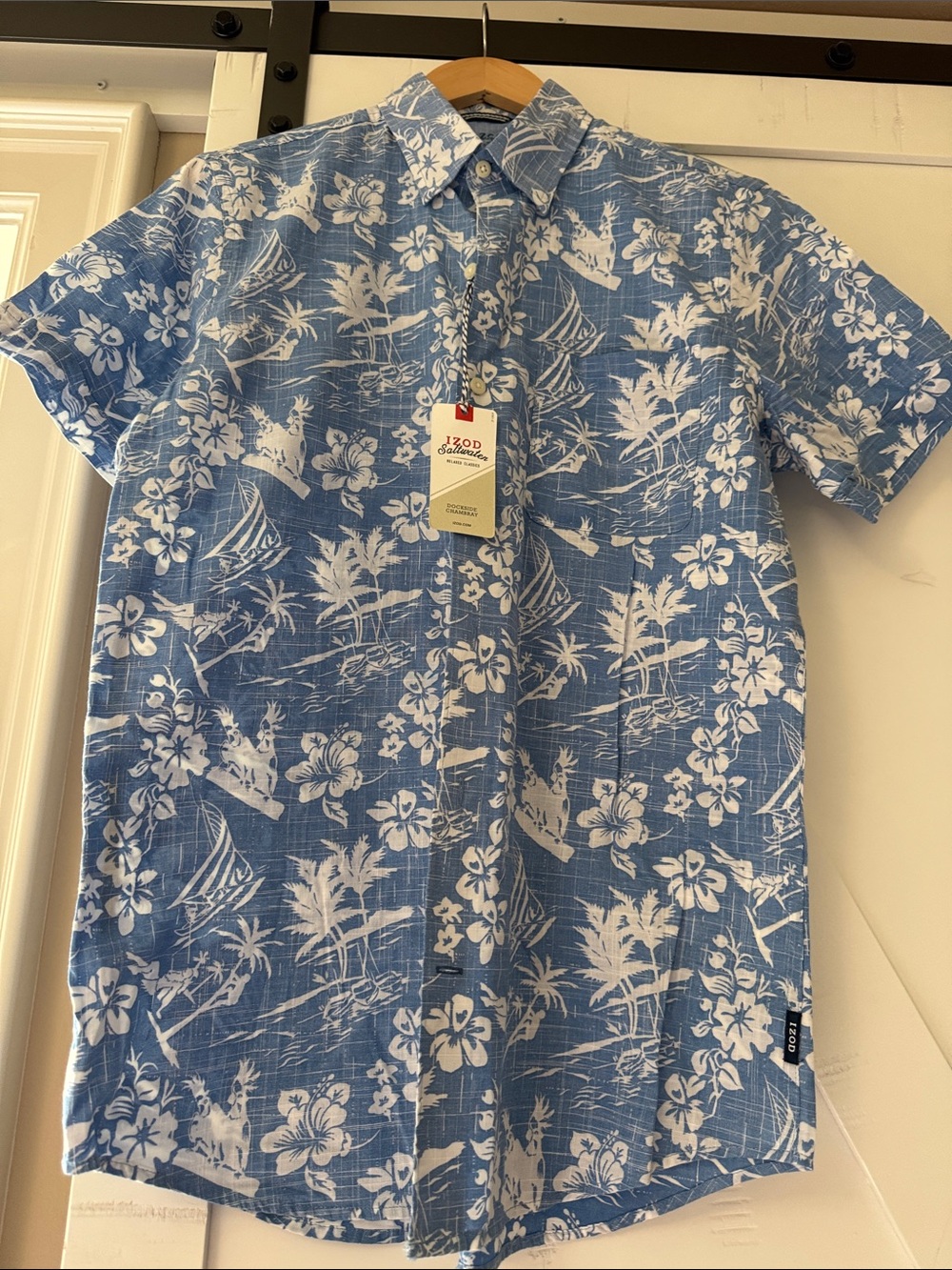 Men’s IZOD Blue Hawaiian Floral Short-Sleeve Button-Down Shirt